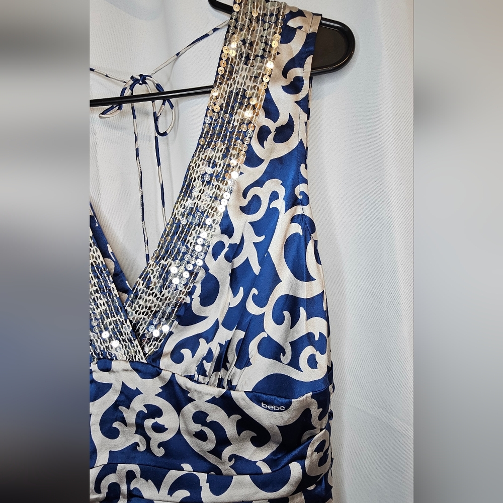 Bebe Blue and White Patterned Blouse - Picture 5 of 8